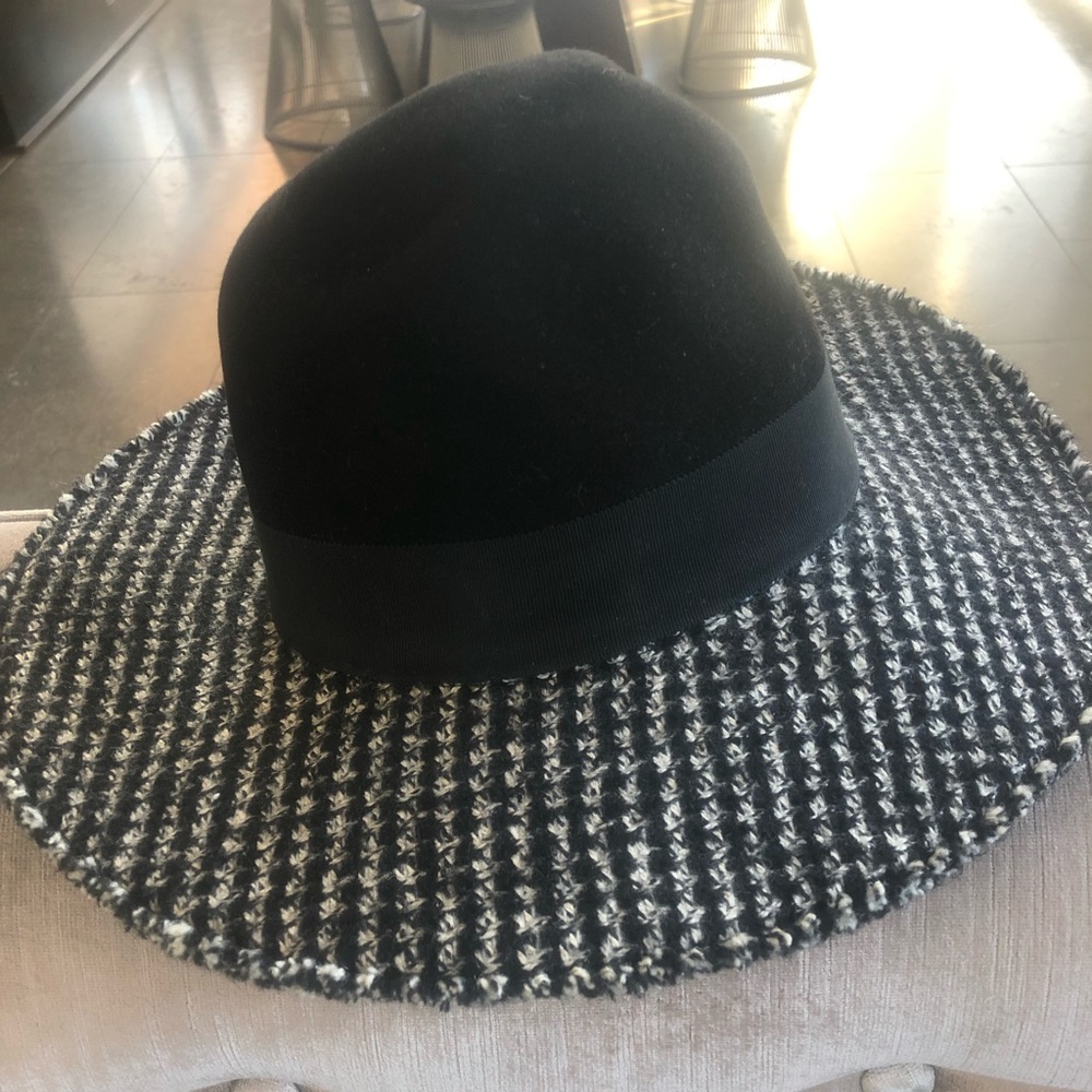 CHANEL Fedora, Navy Blue and White Tweed, Size M